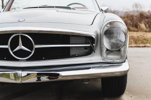 Mercedes-Benz 280 SL 1969 года  (EU)